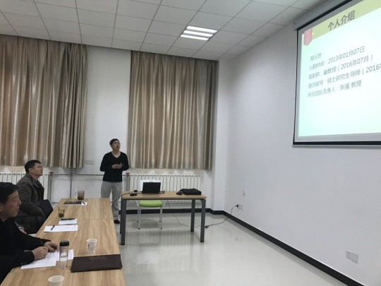 体育365官网组织新进教师进行首聘期满述职汇报